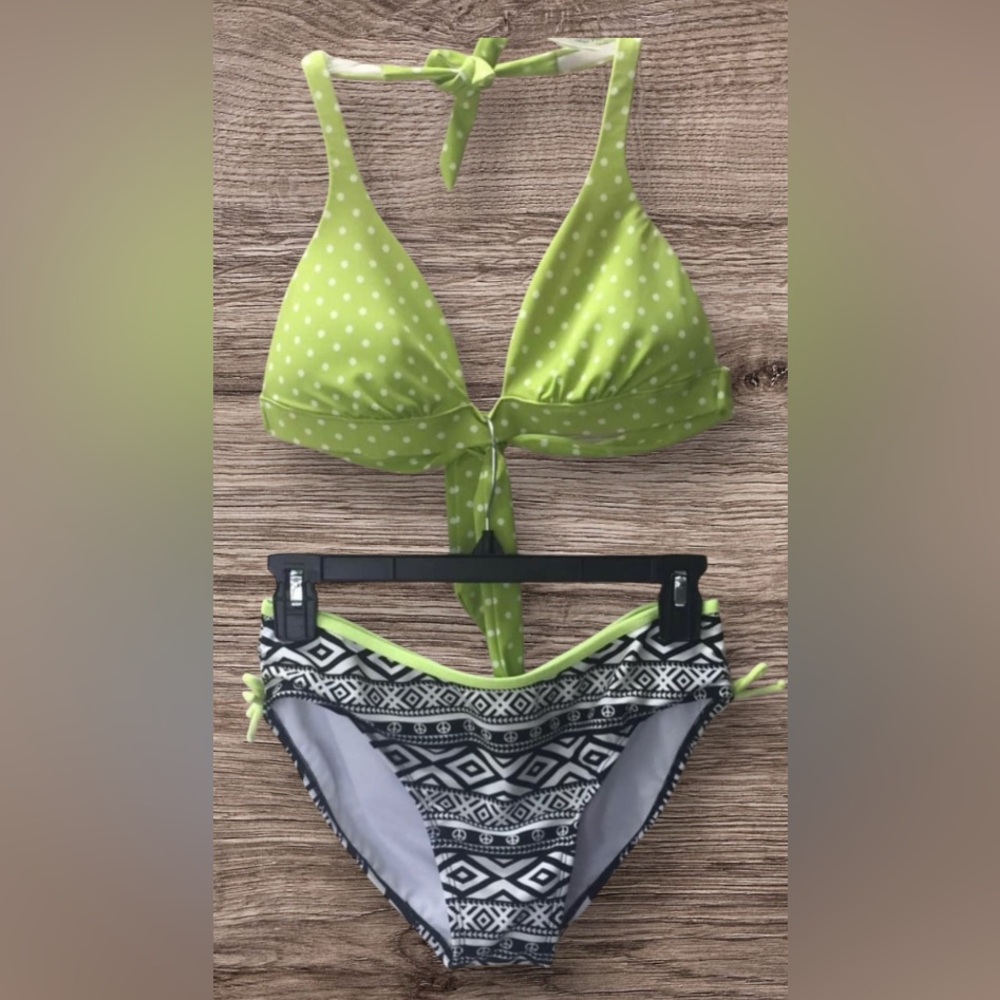 Victorias Secret and Xhiliaration Bikini Swim Size M Top and XL Girls (14-16) - Picture 2 of 9